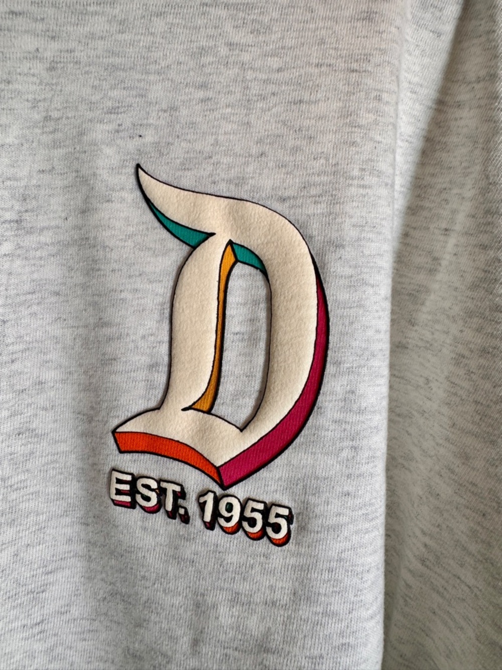 NWT Disneyland Character Letters Spirit Jersey XXL - Picture 3 of 15